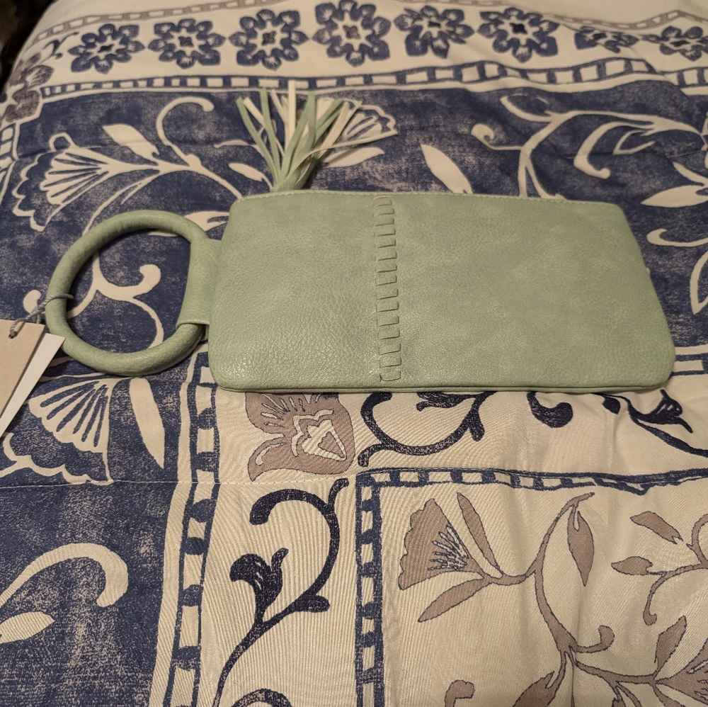 Beautiful wristlet!